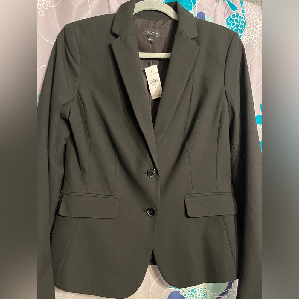 Ann Taylor (NWT) Women’s Blazer